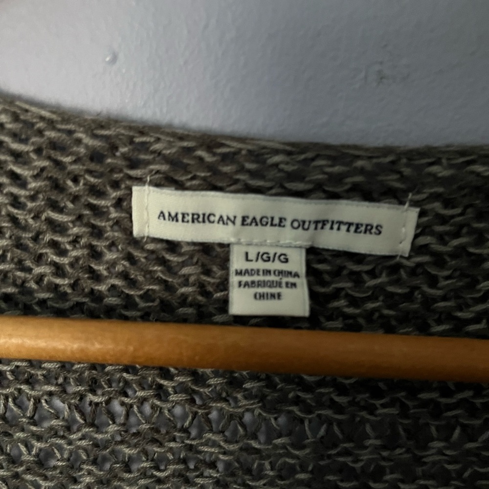 🦋American Eagle sweater🦋 - Picture 4 of 4